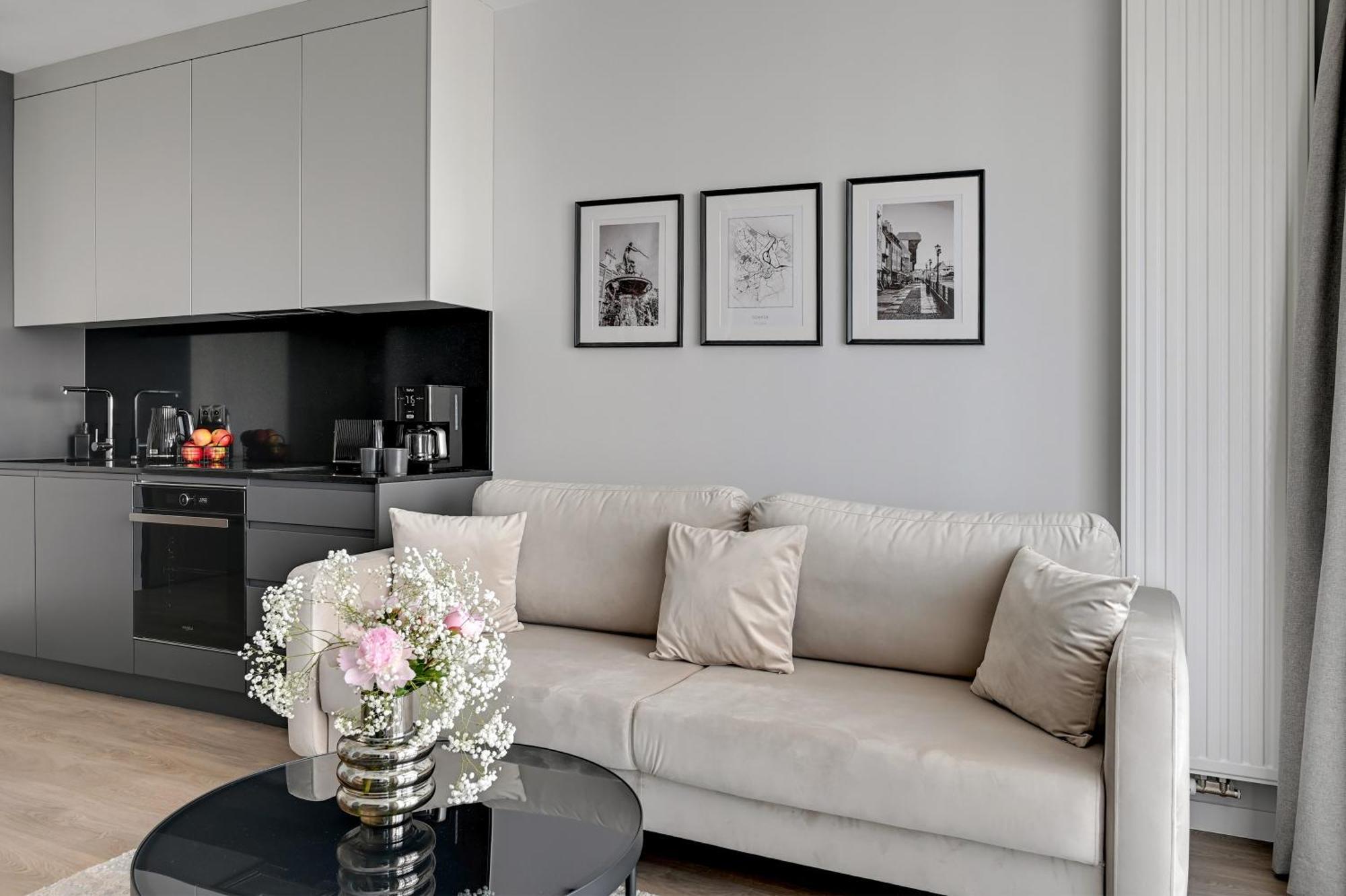 Scala 60K City Center Apartments With Parking By Lion Apartments Gdansk Exterior photo